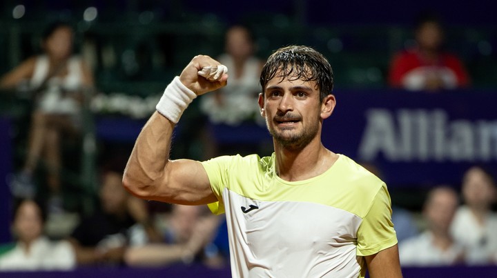 Mariano Navone ganó en su debut en el ATP de Buenos Aires y enfrentará al danés Rune, segundo preclasificado.