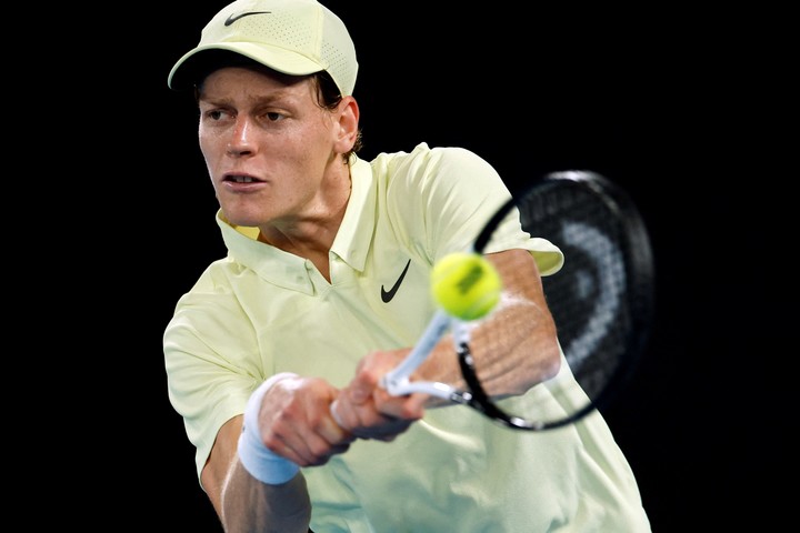 En este 2025, Sinner jugó solo el Australian Open, en el que sumó su tercer Grand Slam. Foto REUTERS/Francis Mascarenhas