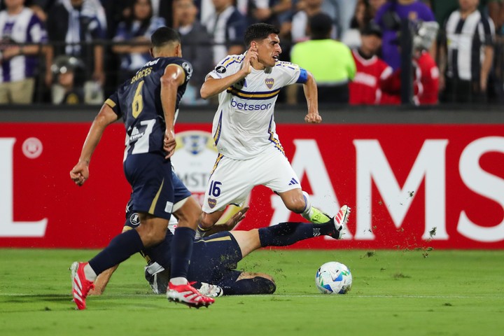 El Boca de Gago llegó a los 20 partidos pero no arranca. Foto: EFE / Paolo Aguilar.