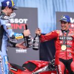 Marc Márquez se mostró imparable en la sprint y lo festejó con su hermano Alex, que terminó segundo