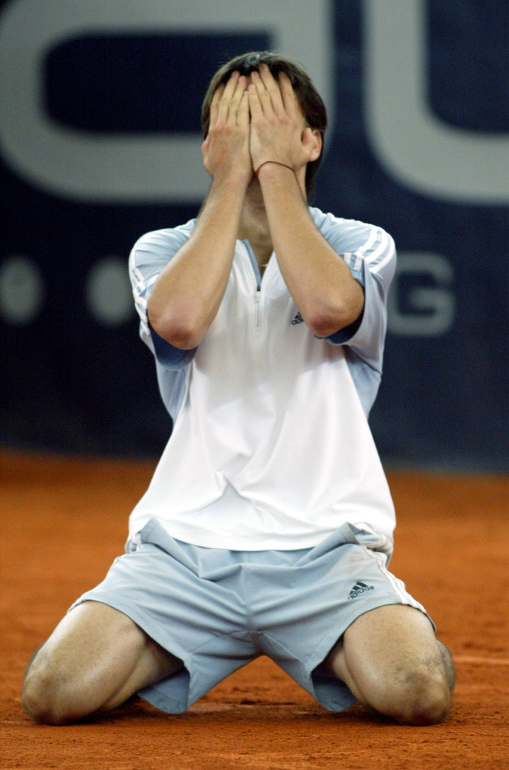 El festejo de Coria, campeón en Hamburgo del primero de sus dos Masters 1000. Foto: AP/Heribert Proepper