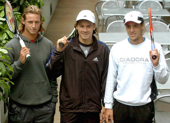 La Legión: en 2004 hubo tres semifinalistas argentinos en Roland Garros y cuatro de ocho en cuartos de final. Foto: EFE/Andreu Dalmau.