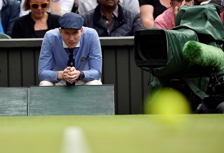 Wimbledon no tendrá jueces de línea por primera vez en su historia. Foto EFE/EPA/HANNAH MCKAY EDITORIAL