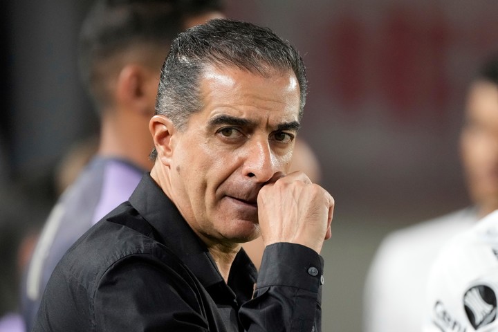 Renato Paiva busca recuperar al Botafogo. Foto: AP Photo / Gustavo Garello.
