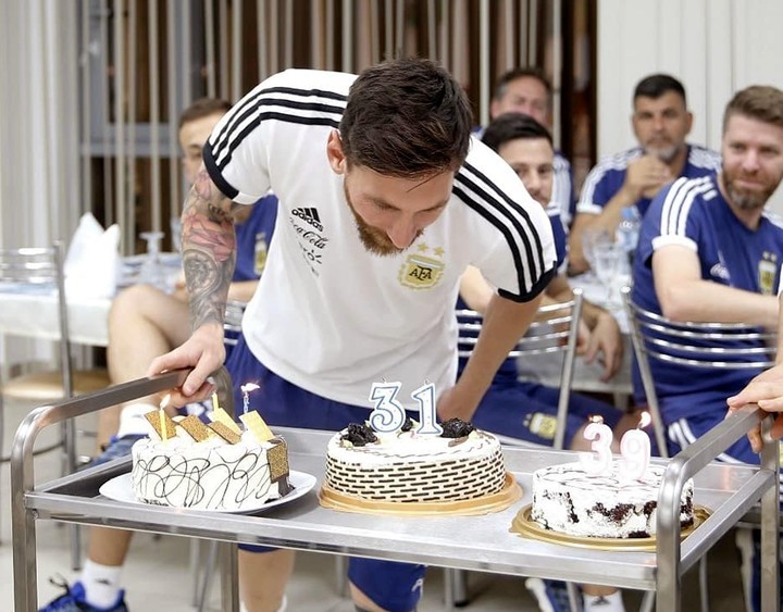 Lionel Messi celebró su cumpleaños N°31 en la concentración durante el Mundial de Rusia