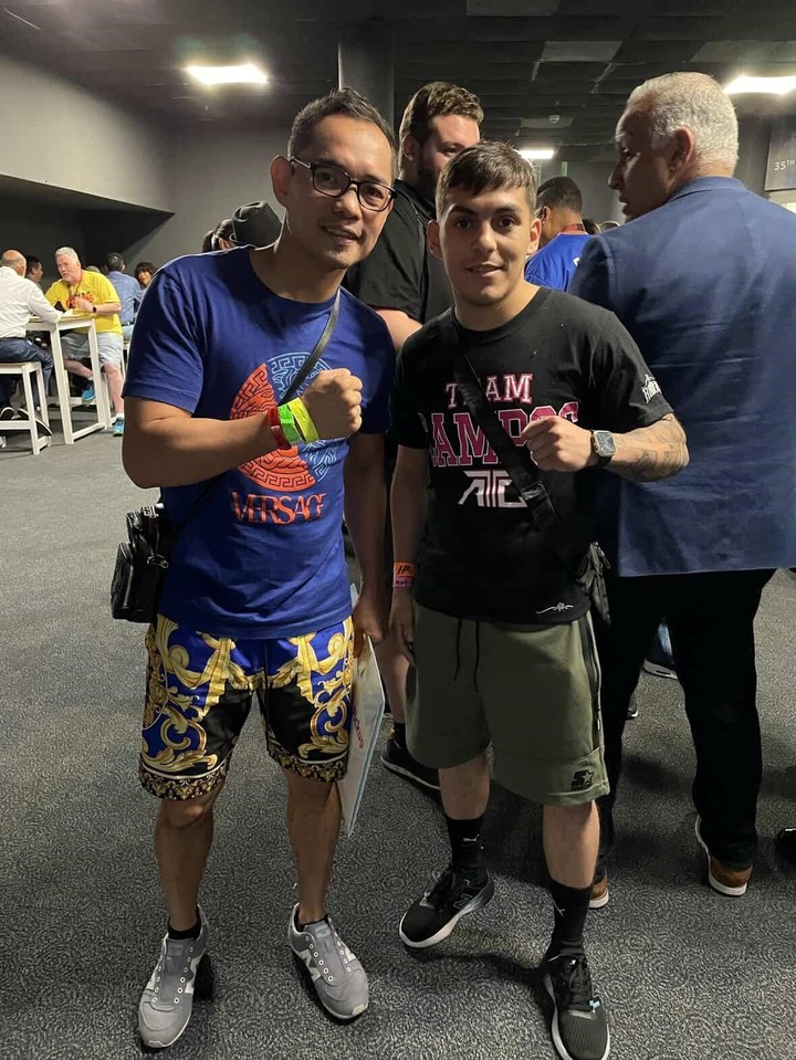 Andrés Campos junto a Nonito Donaire en la Convención Anual 2022 de la Organización Mundial de Boxeo.